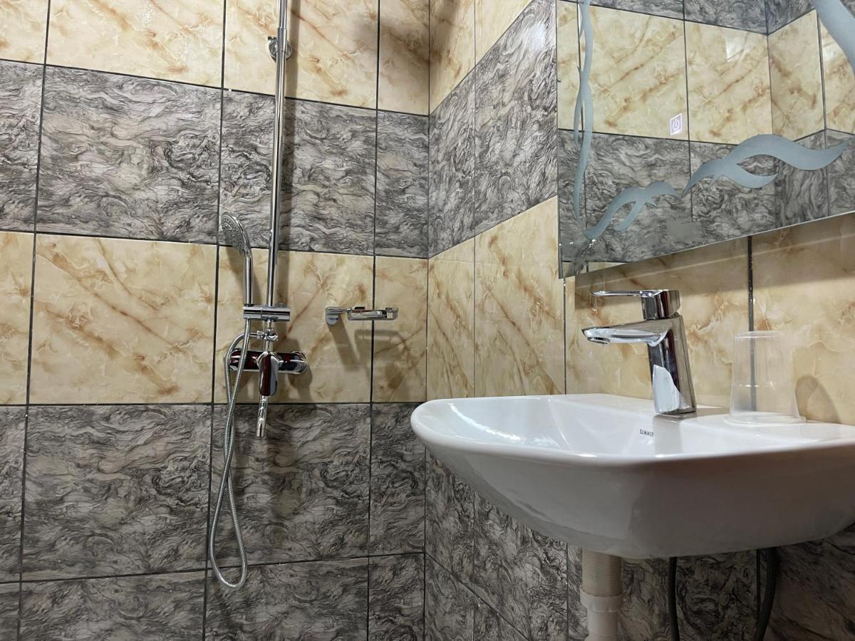 La Rochelle Hotel Yaoundé エクステリア 写真