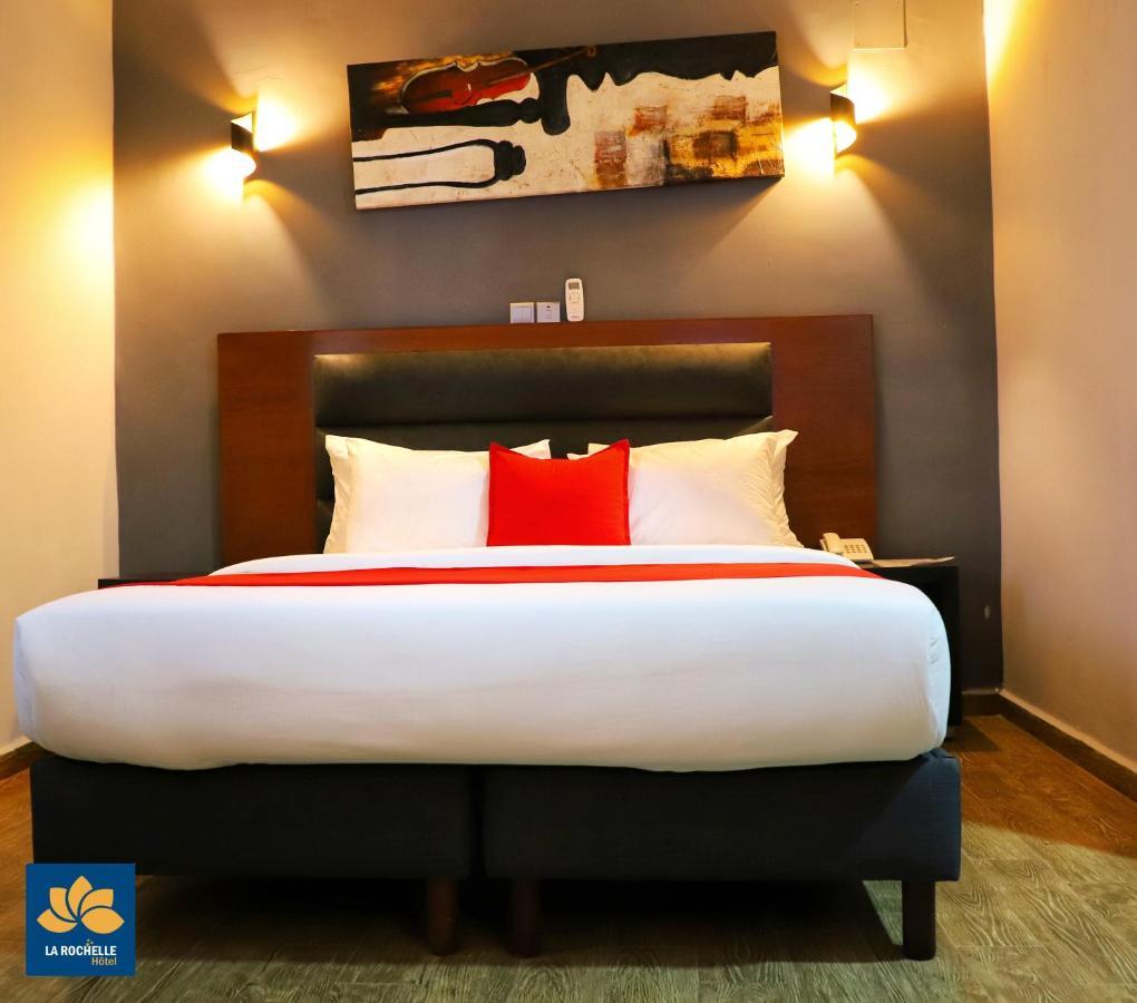 La Rochelle Hotel Yaoundé エクステリア 写真